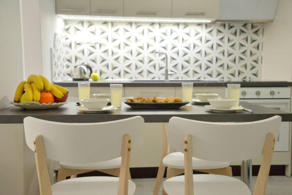 Alisahni Apartment Adamantas  Ngoại thất bức ảnh