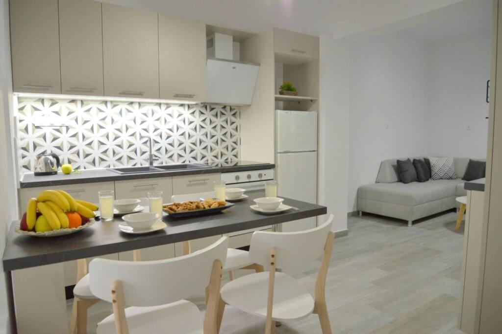 Alisahni Apartment Adamantas  Ngoại thất bức ảnh
