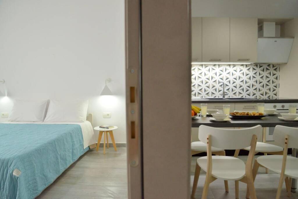 Alisahni Apartment Adamantas  Ngoại thất bức ảnh